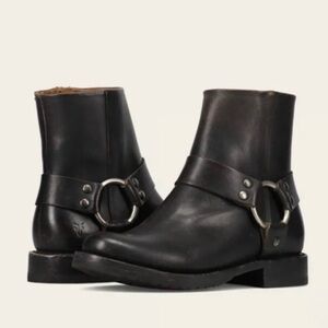 Frye Women’s Veronica Flex Black Leather Ankle Boots